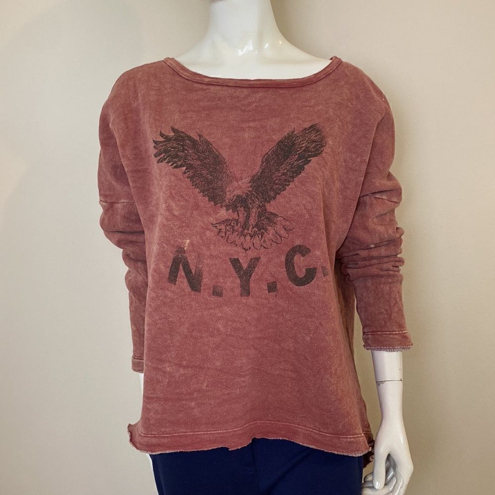 Leith Sweatshirt Hi-lo hemline red distressed NYC And eagle logo Size L - Picture 5 of 7